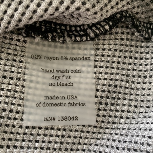 Samatha eng gray dress. Size small - Picture 3 of 3